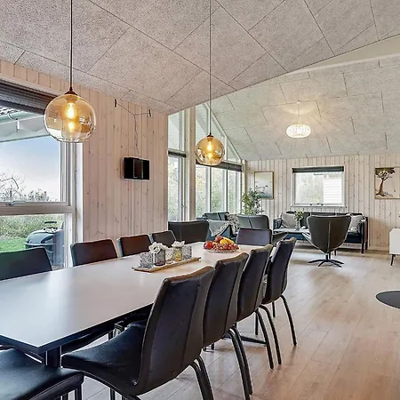 10 Person In Hasselberg Kappeln